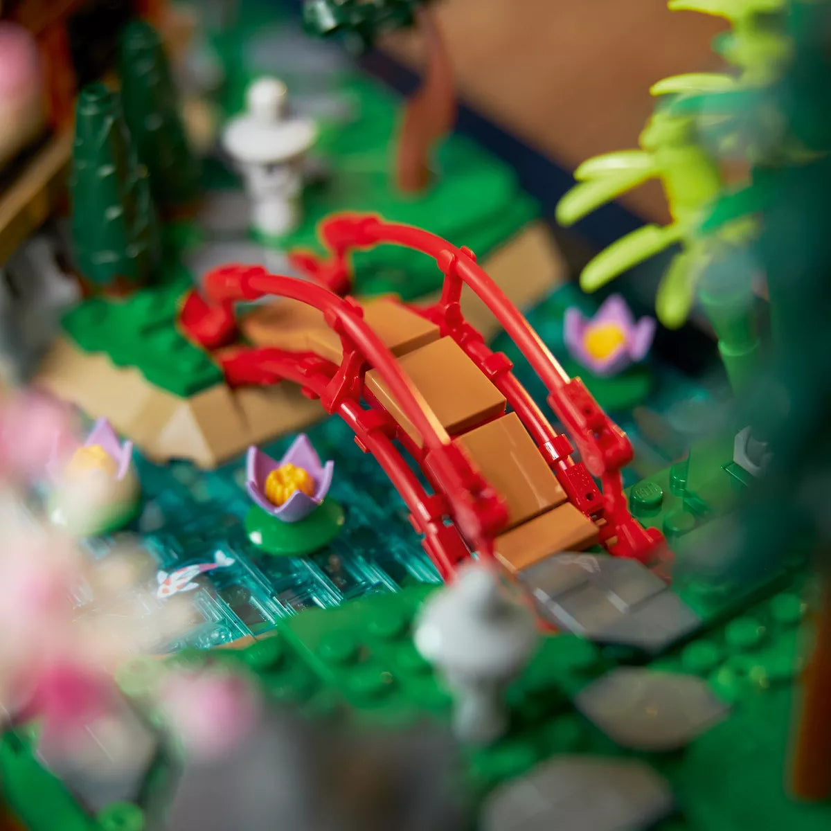 LEGO Icons Tranquil Garden Building Kit 10315